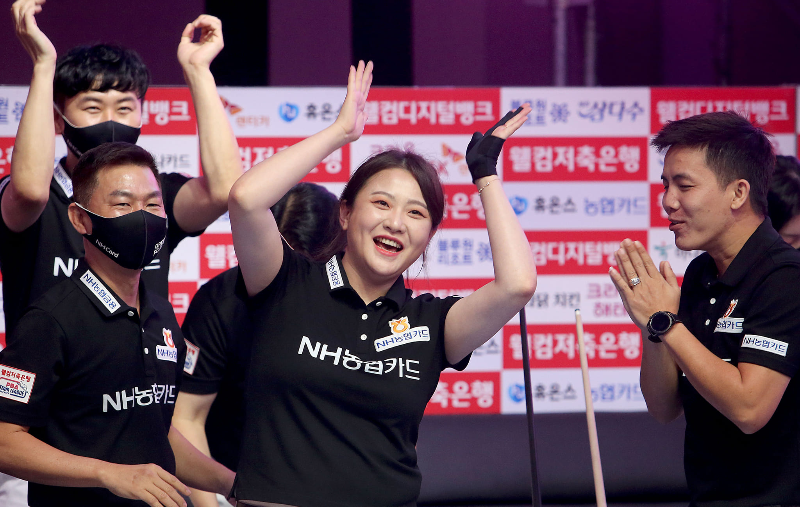 PBA 팀리그 NH농협카드 프로 당구팀의 김민아 당구선수