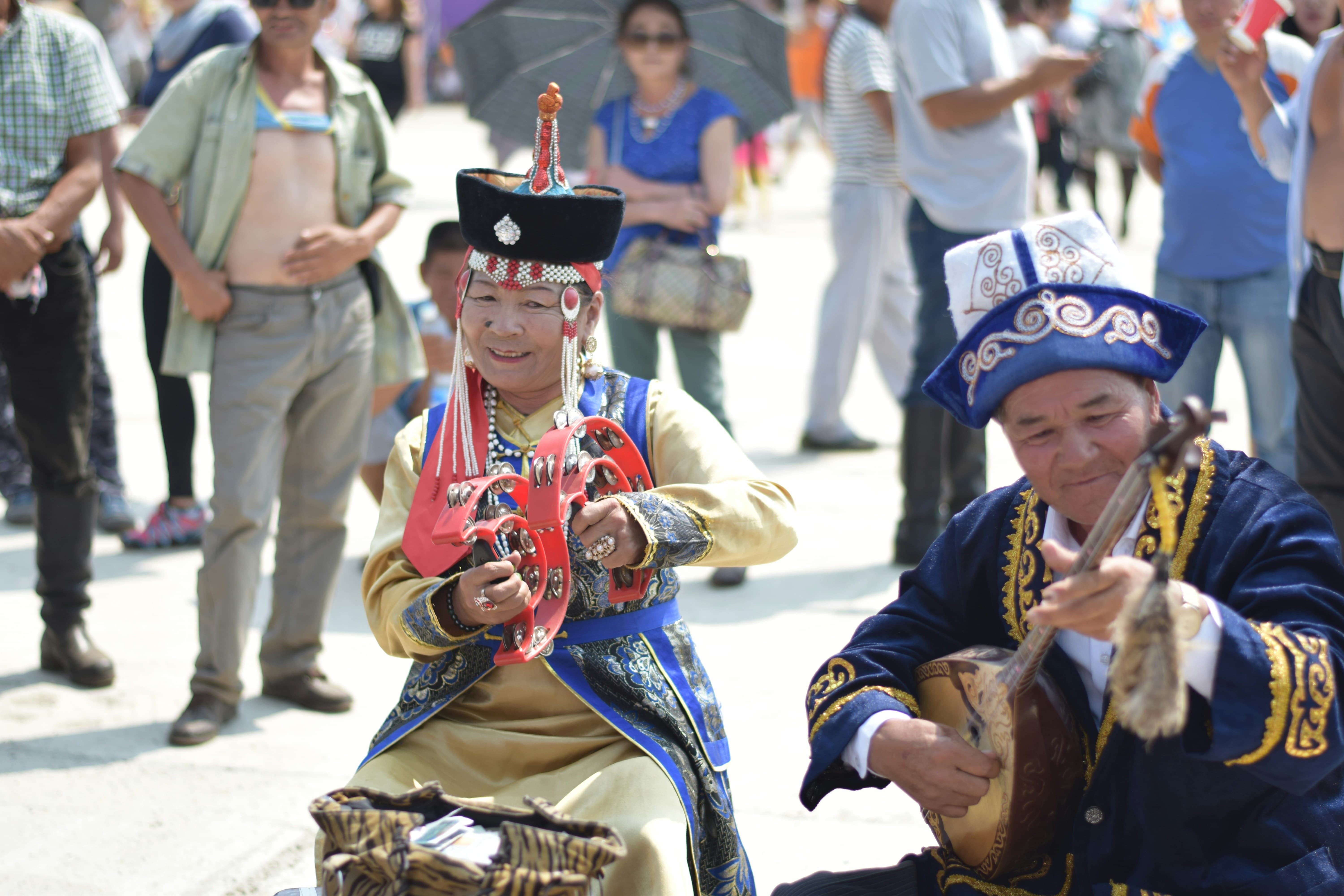 나담(Naadam)의 스포츠들