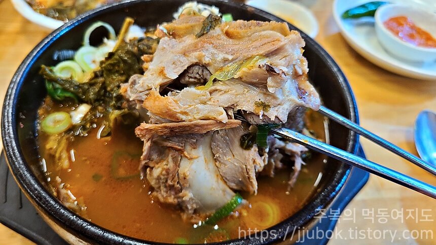 별미뼈해장국-뼈해장국-고기-맛