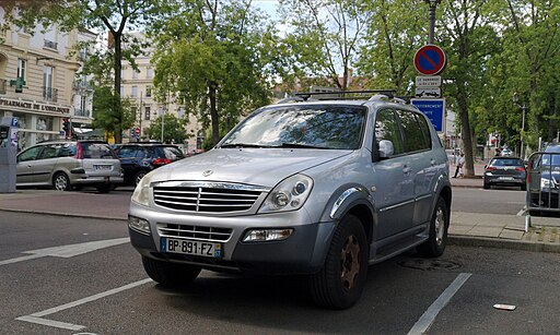 글의 이해를 돕기 위한 쌍용 렉스턴 이미지