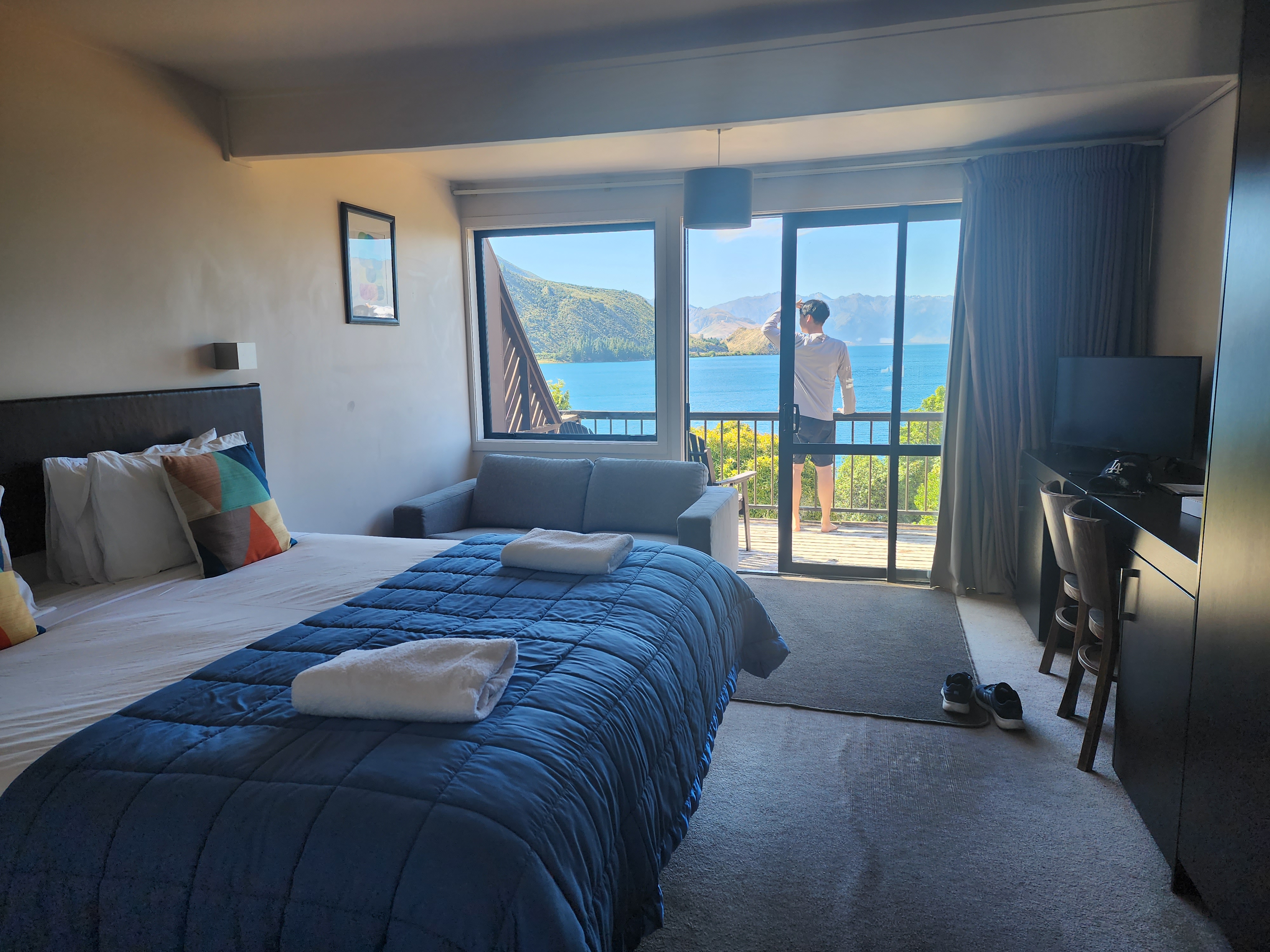 Hawea Hotel&#44; Eatery & Bar