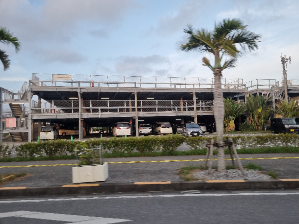 아시비나 아울렛 주차장