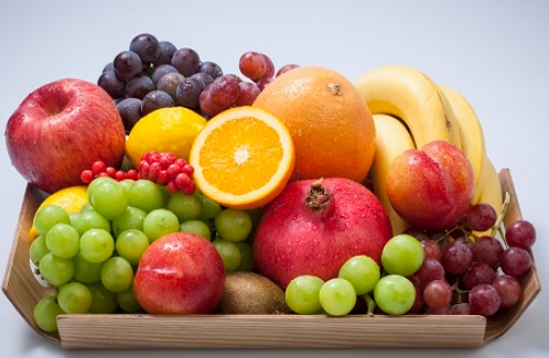 한국의 떡 종류 당귀떡-과일