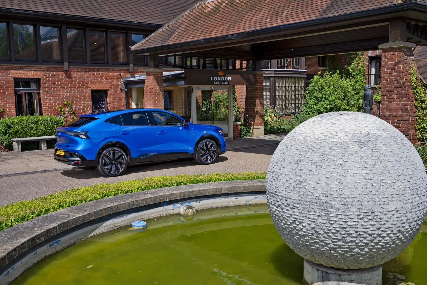 르노 라팔 E-Tech 하이브리드 차량 및 정보 이미지