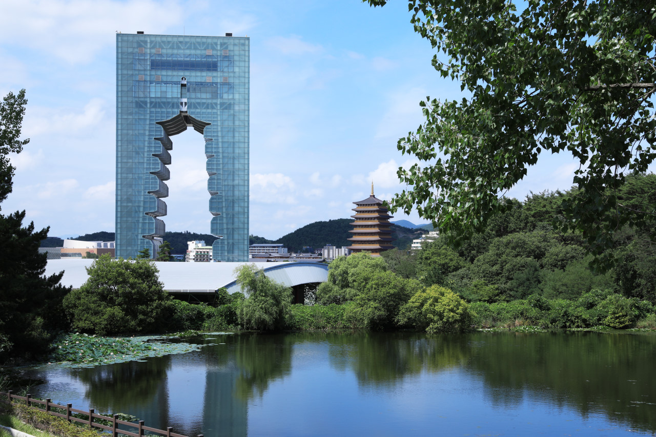 경주 가을 여행 단풍 나들이 가볼만한곳 BEST 05 도리마을 은행나무, 첨성대 핑크뮬리 군락지