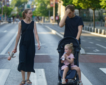 유모차 사용 시 주의사항 TOP10 (보관, 세척, 안전벨트) 관련 사진