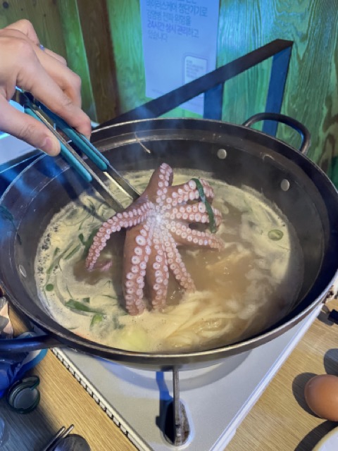 해운대-참새방앗간-문어와-칼국수