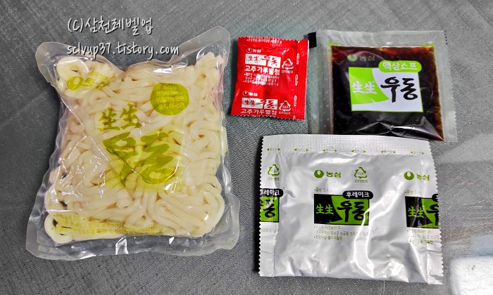 생생우동 내용물