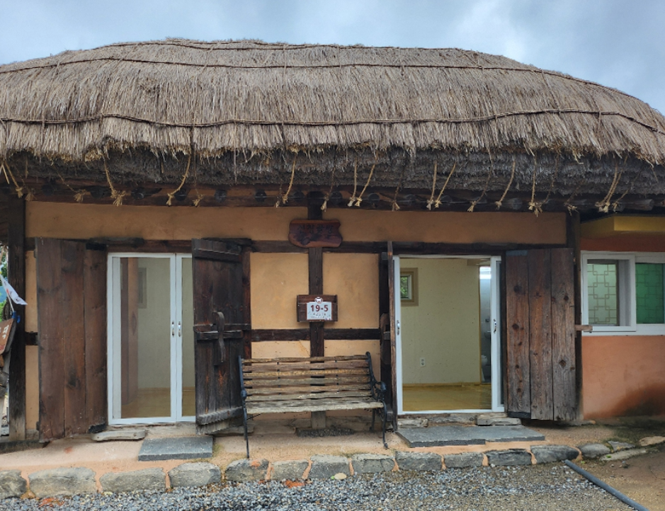 남겨서뭐하게 아산 밥해주는 민박집&amp;#44; 외암민속마을 신창댁 할머니 청국장