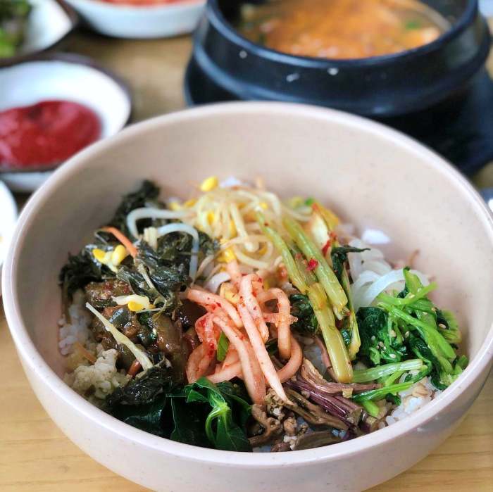 백반기행 안재모 편 산채 보리 비빔밥 직화 코다리구이 도토리묵 우거지 수제비 고양 서삼릉 맛집 소개