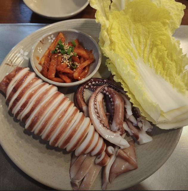 시흥 굴찜 맛집 | 생방송투데이 ‘대식가-겨울의 백미 대왕 굴찜’ 나온 통굴통굴 시흥본점시흥 굴찜 맛집
