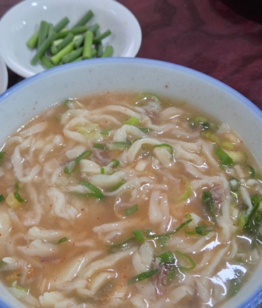 수육-달인-명륜손칼국수