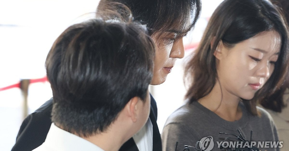 송민호 병역법 위반