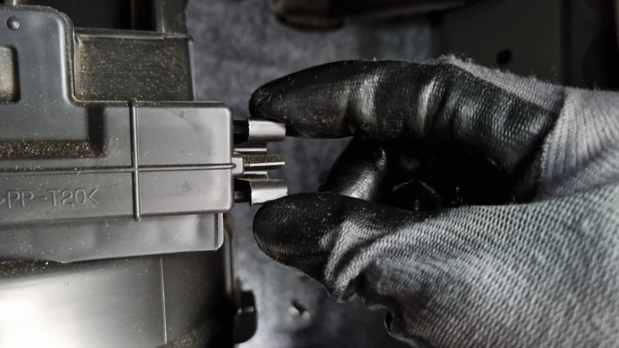 필터 덮게 여는 방법