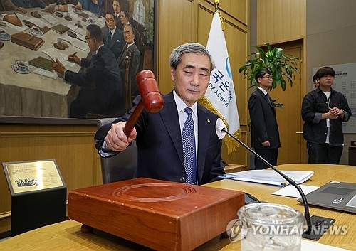 한국은행 기준금리 0.25%p 인상 배경과 한미 금리차 축소 영향 분석 (예적금 대출 가계 대응 가이드)