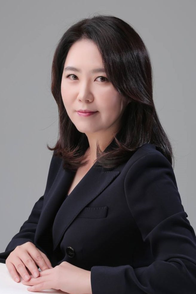 강유정 국회의원 프로필