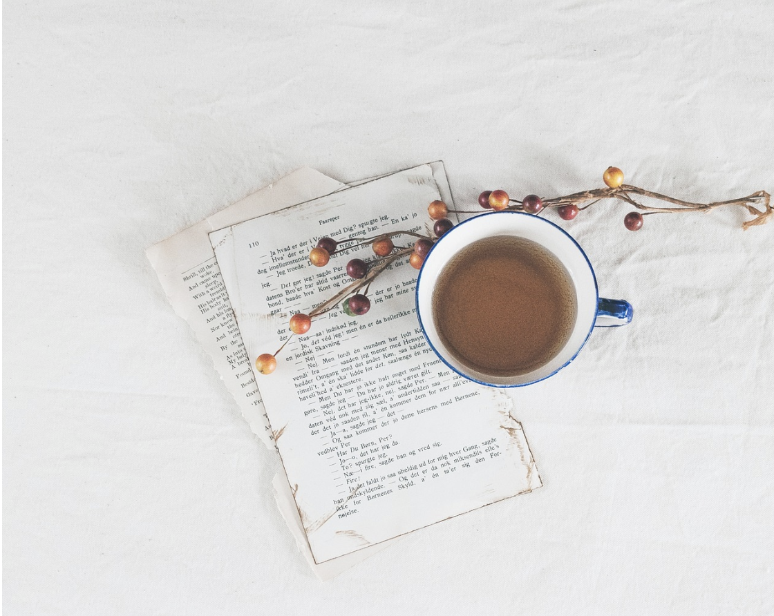 책과 함께하는 미니멀리즘 – 소장할 가치 있는 책만 남기는 정리법