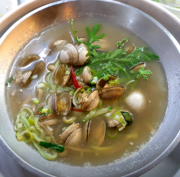 오늘N 오늘은국수먹는날 부산 김가네 삼색칼국수 정보 산더미해물칼국수 물총칼국수 육전메밀