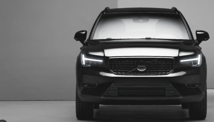 볼보 XC40 블랙에디션 가격 제원 출시일 2025