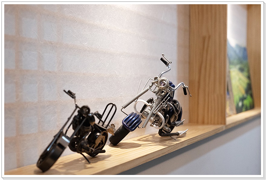 신촌마사지 루트에스테틱 오토바이 장식품