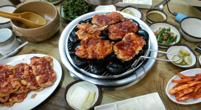 생방송투데이 에밀리가 반한 숯불닭갈비한상