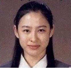 박희본 증명사진