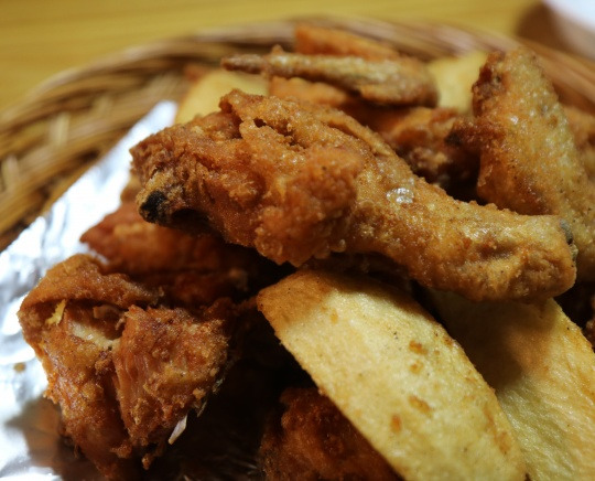 종로 부암동 치킨집, 계열사