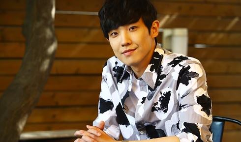 배우 이준