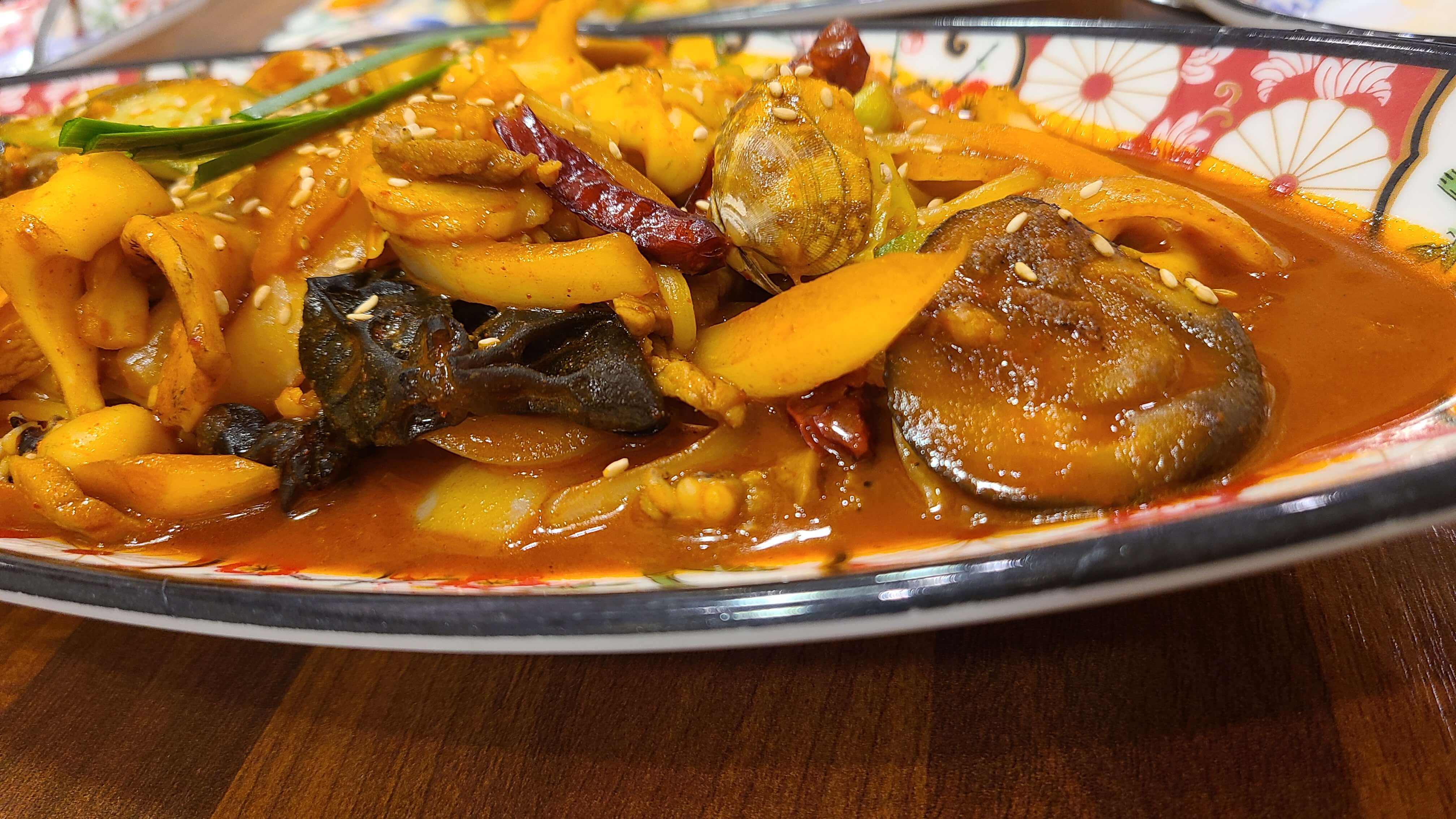 교대원-해물-간-짬뽕-비주얼