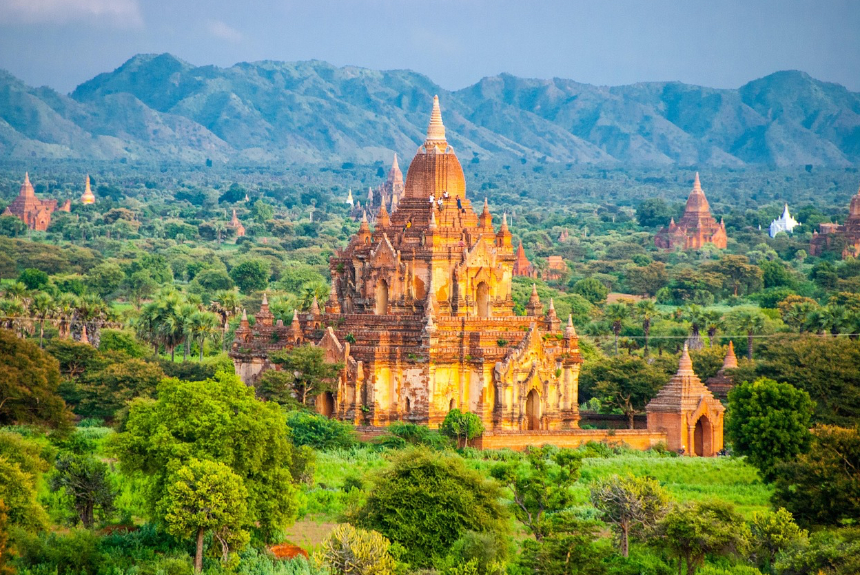 바간의 파고다 사진