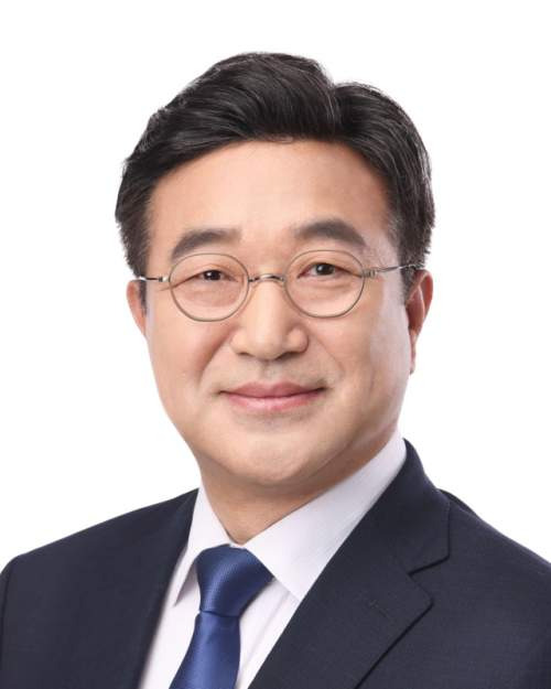 윤호중 행안부 장관 프로필 나이 고향 학력 경력 가족 논란 (장윤기 사건 사과 및 스타벅스 탱크데이 이슈 핵심 정리)