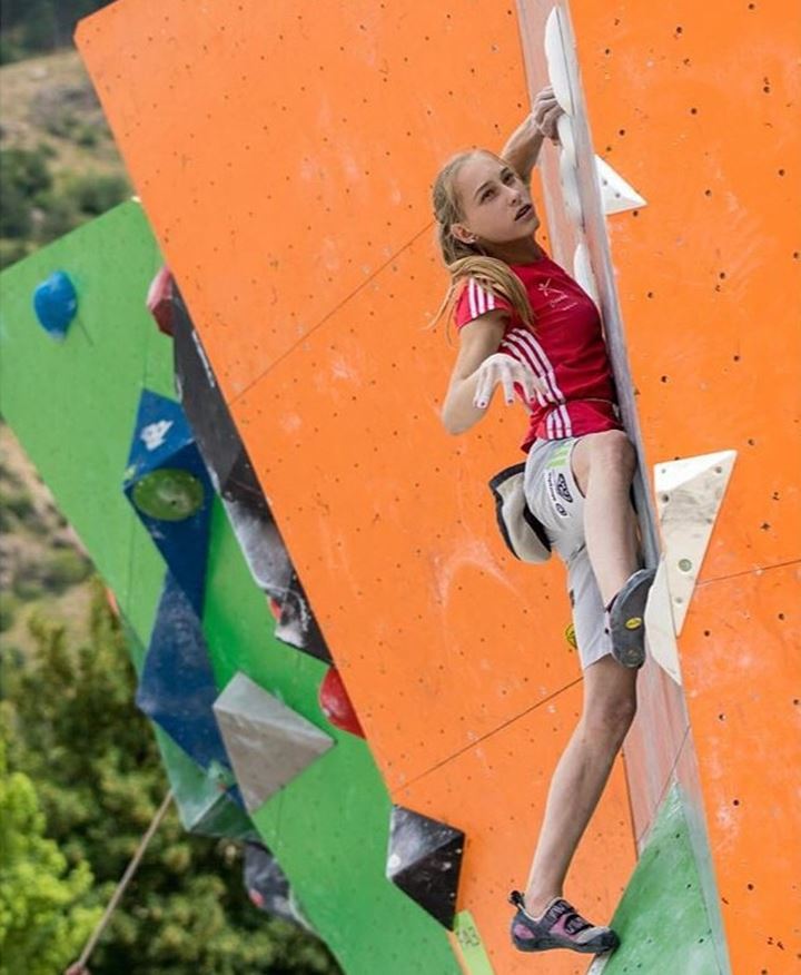 얀야 간브렛의 유스 챔피언십 사진