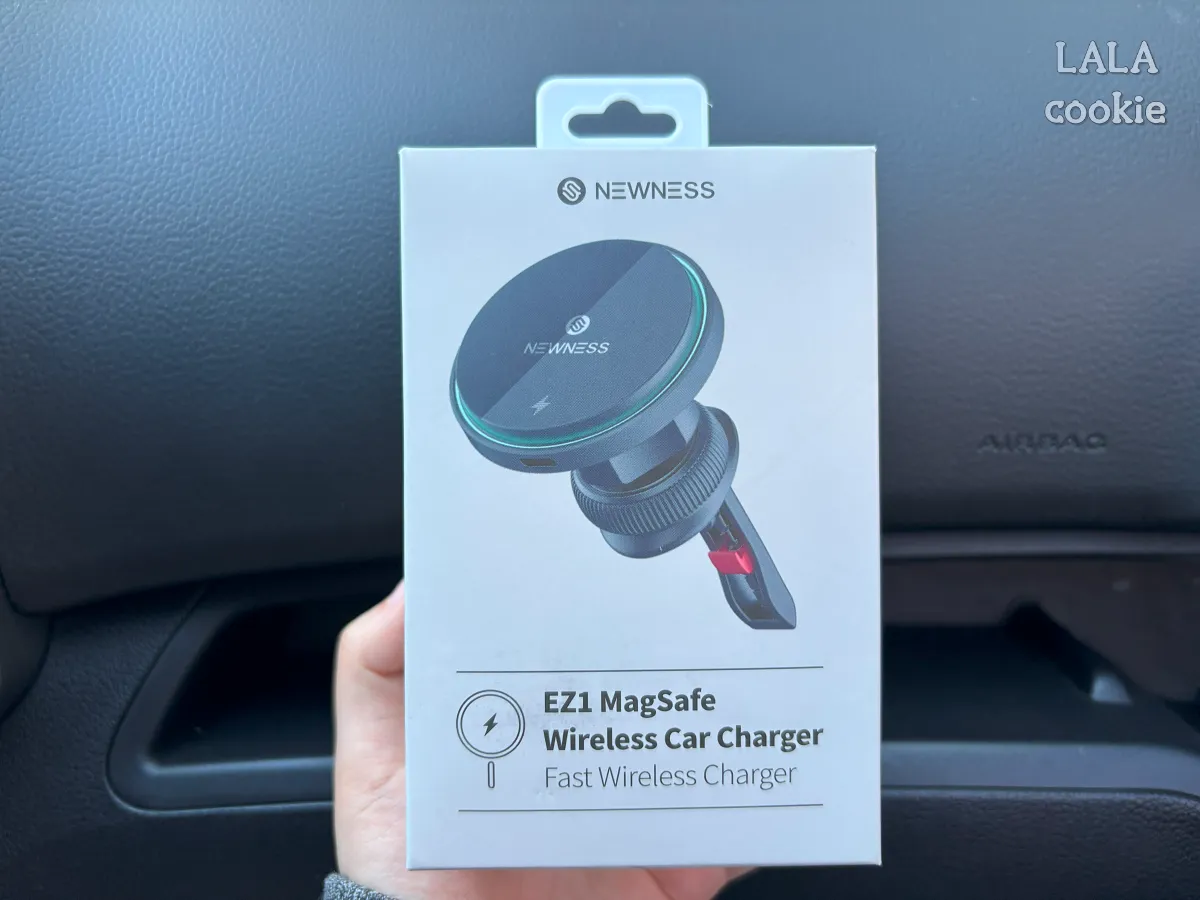 아이폰-맥세이프-고속-충전되는-차량용거치대-포장