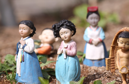 옷이 말해주는 이야기: 세계 전통 의상의 역사와 변화
