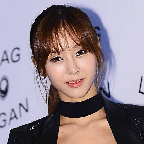 가수-지나
