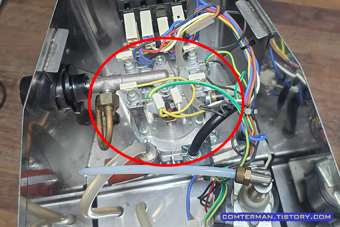 가찌아 클래식 내부 전선