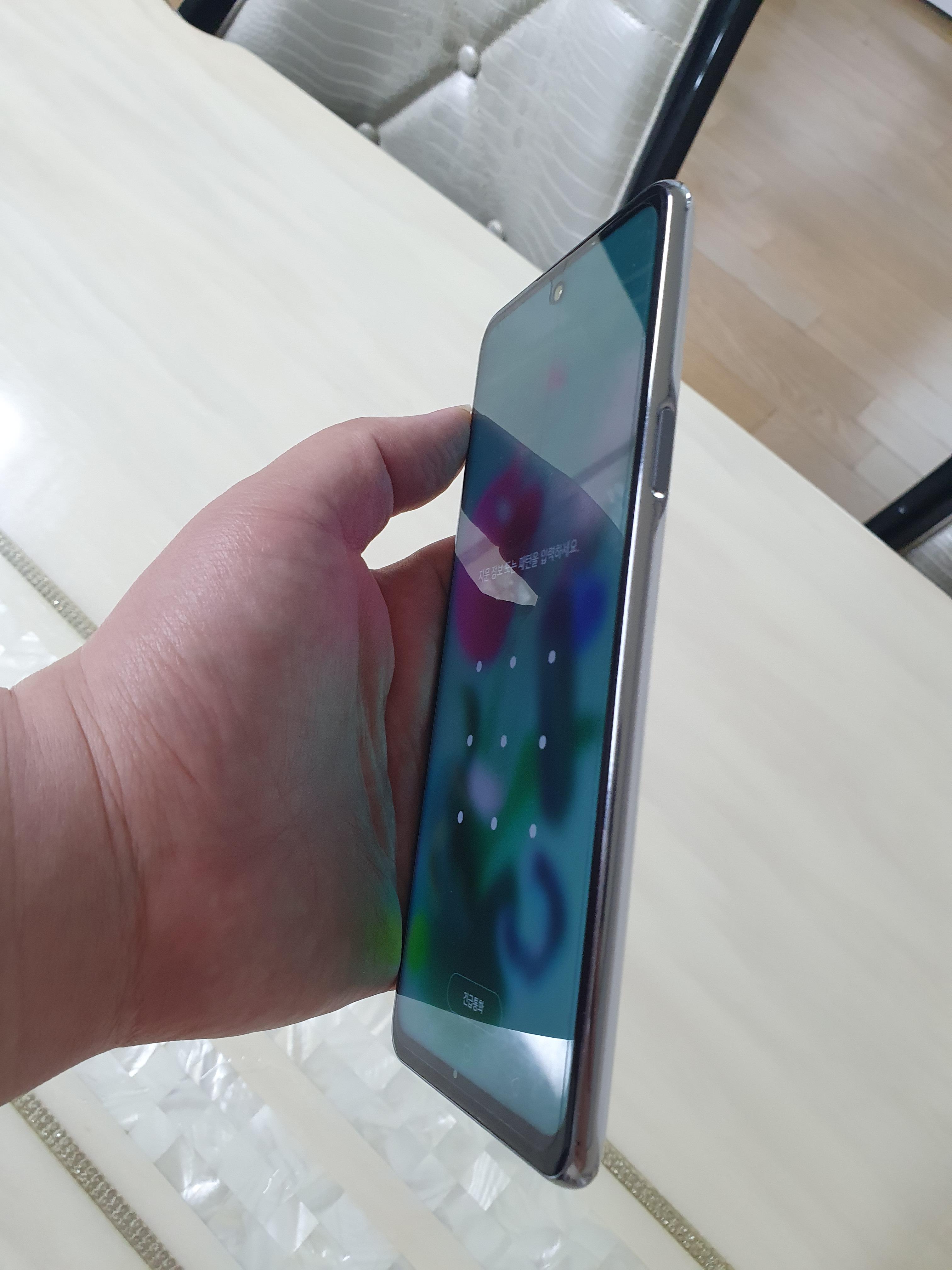 LG Q92 보드와 베터리 교체 후기