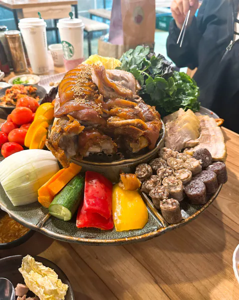 생생정보 우와한 식당 족발 삼총사 음식점 위치