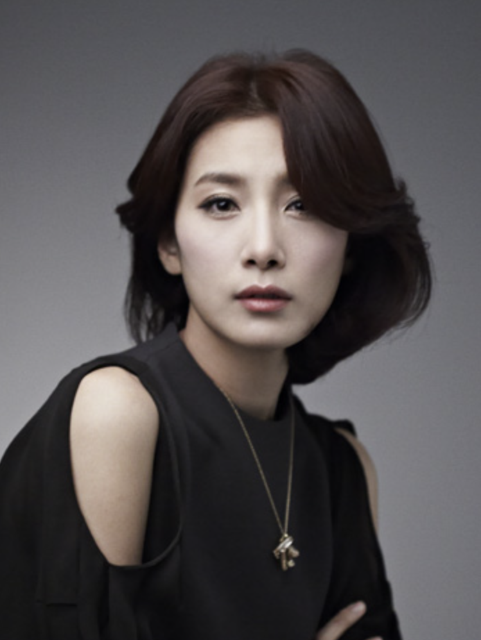 김서형11