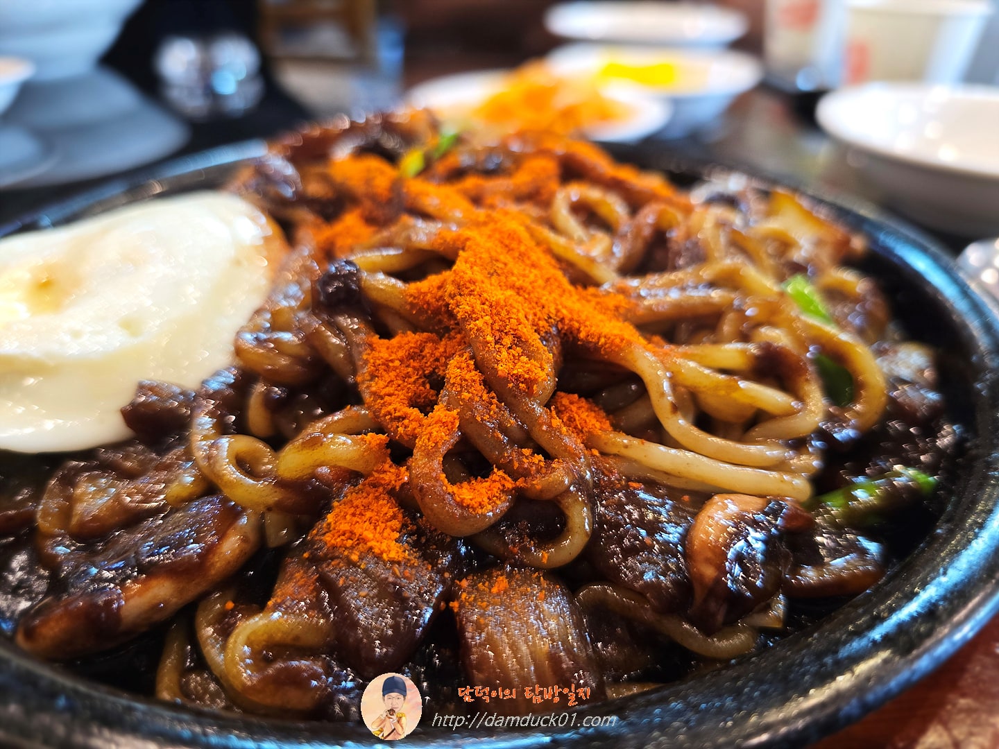 철판해물짜장