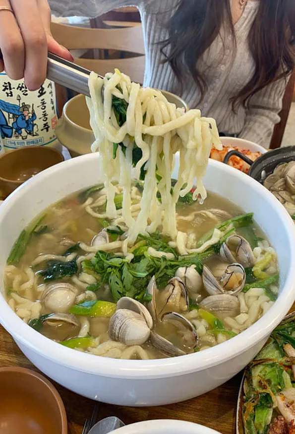 조돌칼국수