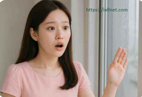 방충망 초미세벌레 보고 놀람