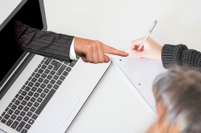 네트워킹과 멘토링 활용: 성공을 앞당기는 전략