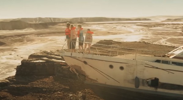 서바이브 결말 후기 리뷰(호평과 혹평) 생존 재난 영화다시보기추천