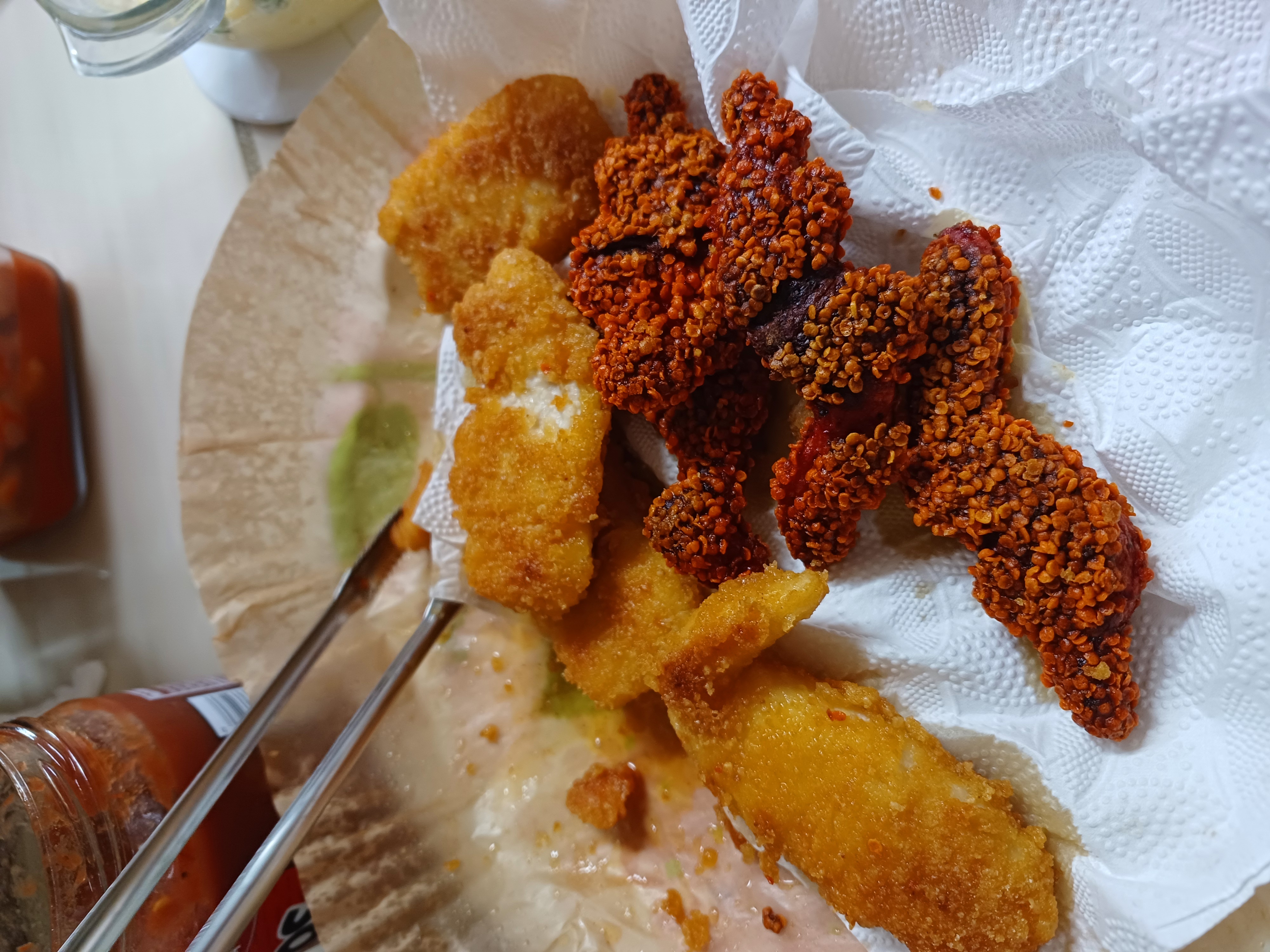 하림 불용가리 치킨과 통안심 크런치 텐더