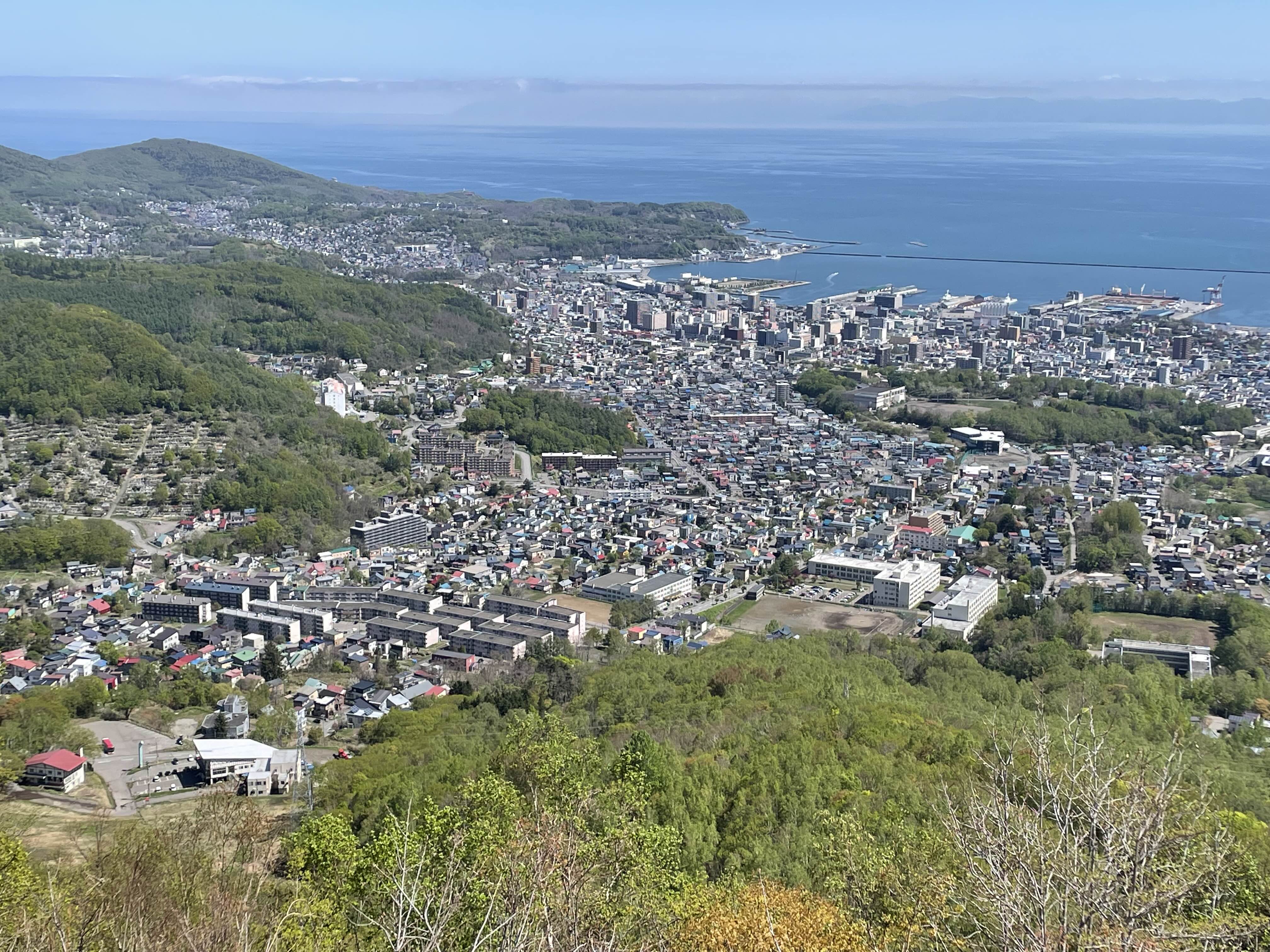 한눈에 들어오는 오타루 시내 모습