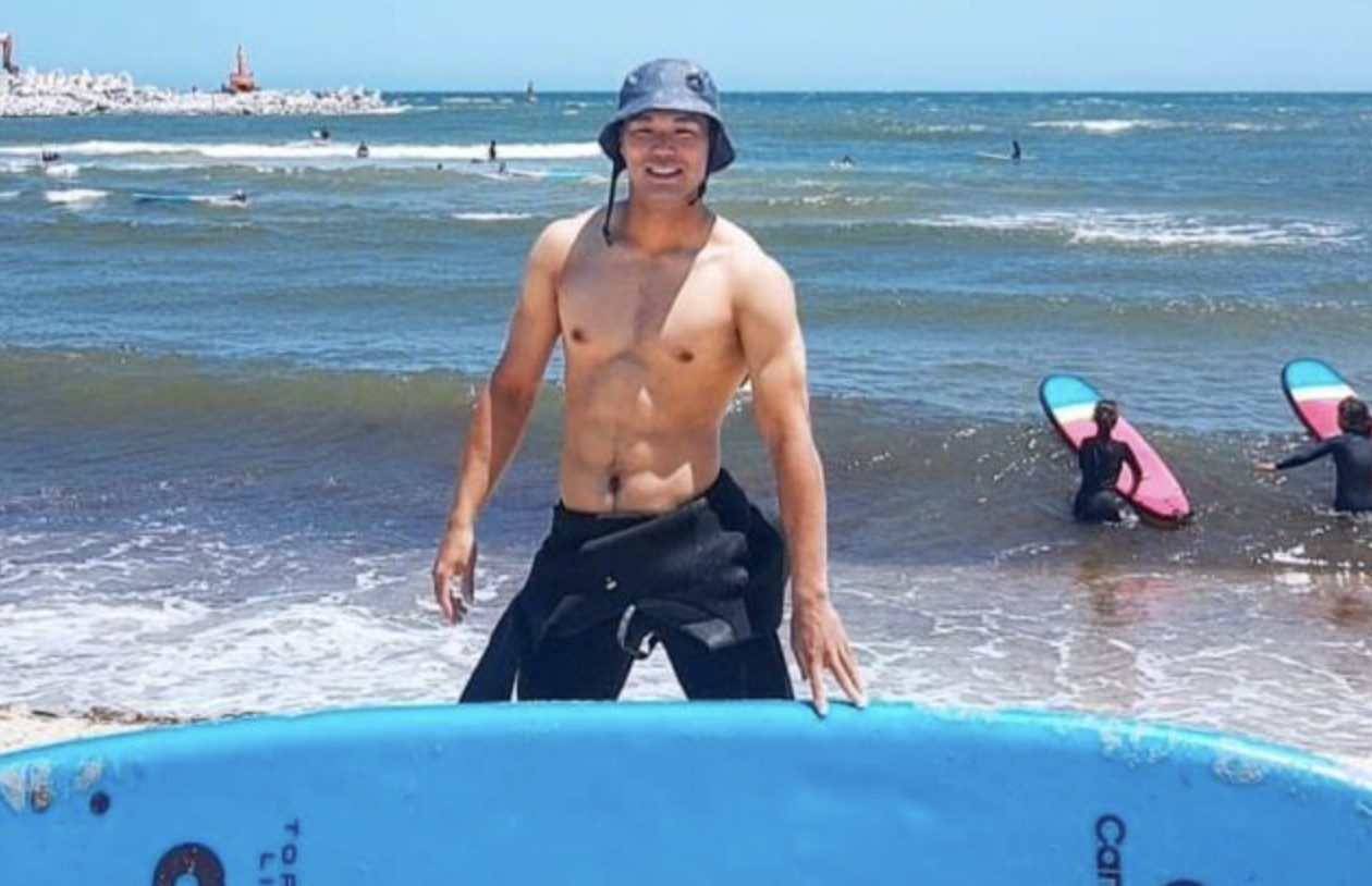 류은규 식스팩