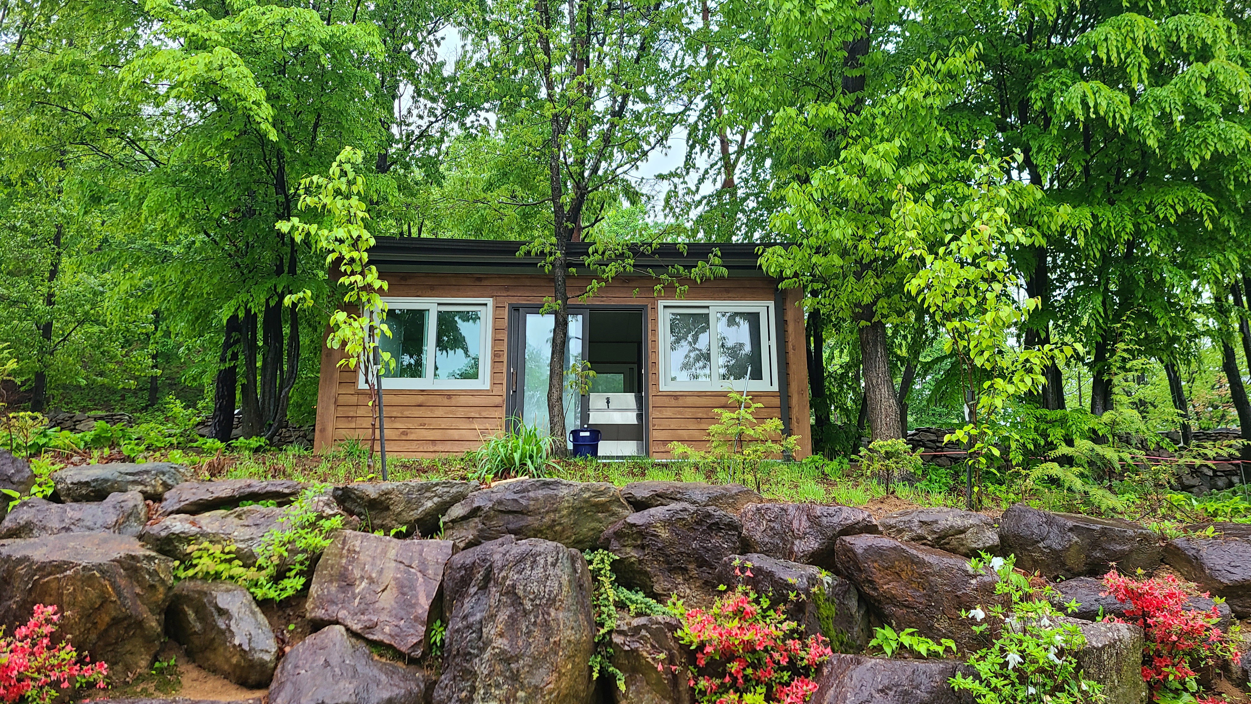 산중 숲속 오토캠핑장