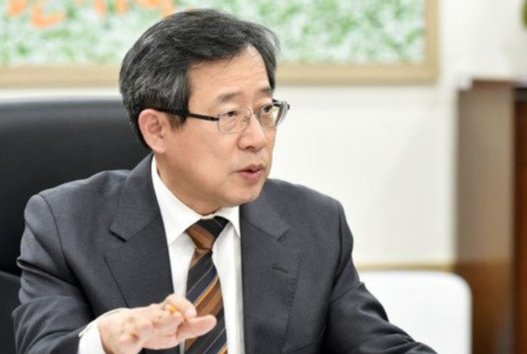정치인 배국환