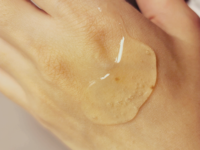 비타브리드 스칼프 테라피 샴푸 색상 및 점도